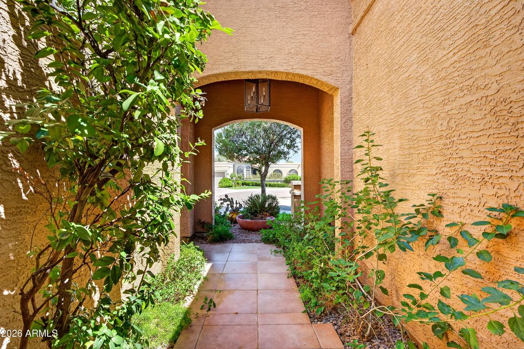 7513 E CLINTON Street, Scottsdale, AZ 85260 — photo 4