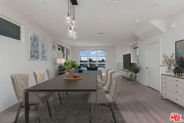 2700 E CHAUCER Street 34, Los Angeles, CA 90065