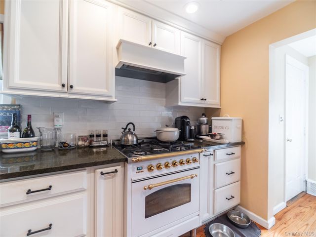 8 Ridgeland Terrace, Rye, NY 10580