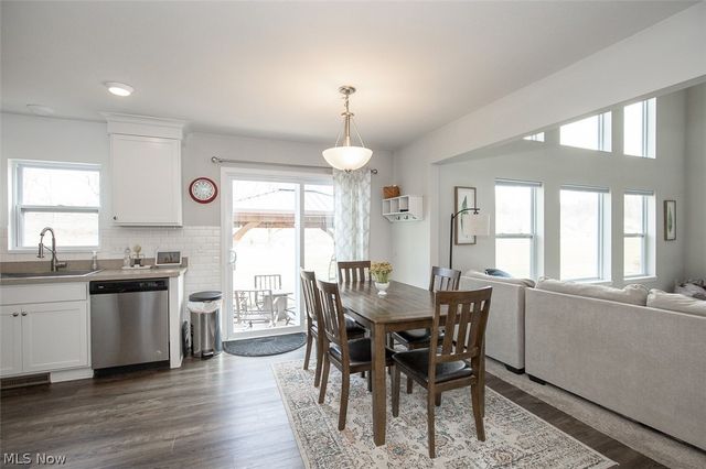 806 Pepperell Court, Macedonia, OH 44056