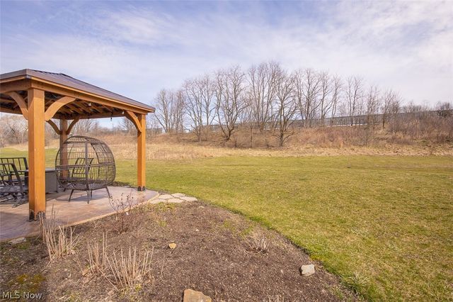 806 Pepperell Court, Macedonia, OH 44056