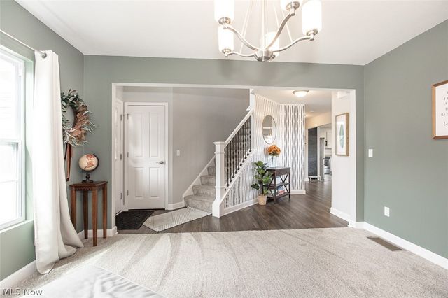 806 Pepperell Court, Macedonia, OH 44056