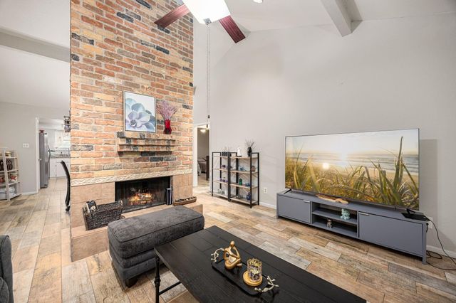 9534 Fuqua Street, Houston, TX 77075