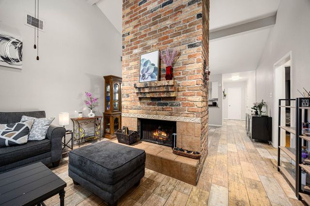 9534 Fuqua Street, Houston, TX 77075