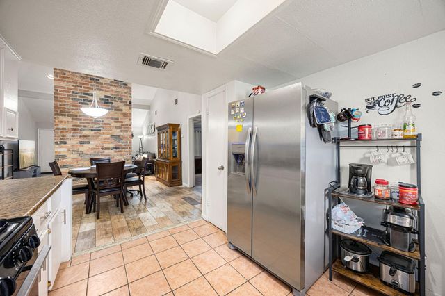 9534 Fuqua Street, Houston, TX 77075