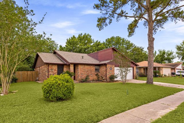 9534 Fuqua Street, Houston, TX 77075