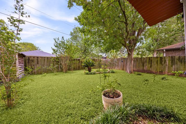 9534 Fuqua Street, Houston, TX 77075