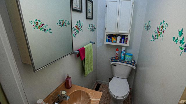 414 E Dominic Street, Lacrosse, IN 46348