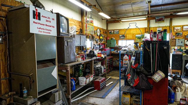 414 E Dominic Street, Lacrosse, IN 46348