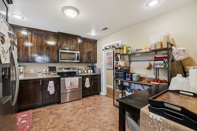 2904 Creston Avenue, Fort Worth, TX 76133