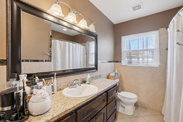 2904 Creston Avenue, Fort Worth, TX 76133