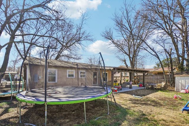 2904 Creston Avenue, Fort Worth, TX 76133