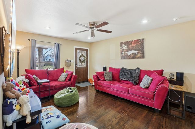 2904 Creston Avenue, Fort Worth, TX 76133