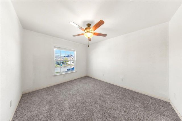 4005 Cressler LN 16G, Jarrell, TX 76537