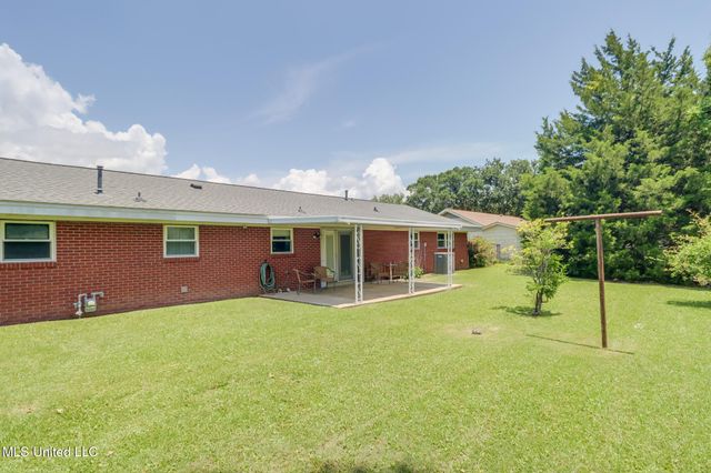 820 Lackland Drive, Biloxi, MS 39532