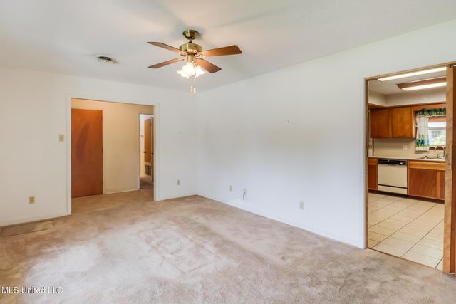 820 Lackland Drive, Biloxi, MS 39532