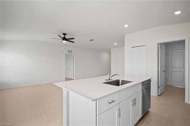 17633 paradiso WAY, North Fort Myers, FL 33917