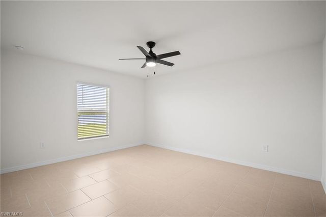 17633 paradiso WAY, North Fort Myers, FL 33917