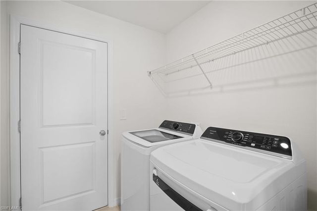 17633 paradiso WAY, North Fort Myers, FL 33917