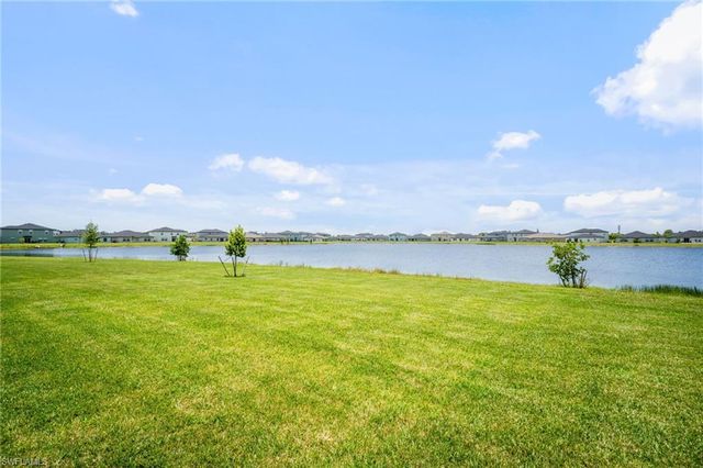 17633 paradiso WAY, North Fort Myers, FL 33917