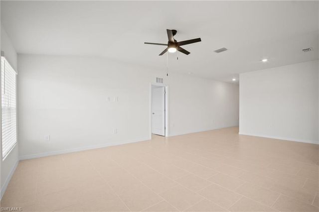 17633 paradiso WAY, North Fort Myers, FL 33917