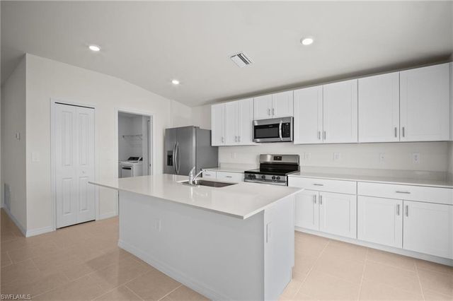 17633 paradiso WAY, North Fort Myers, FL 33917