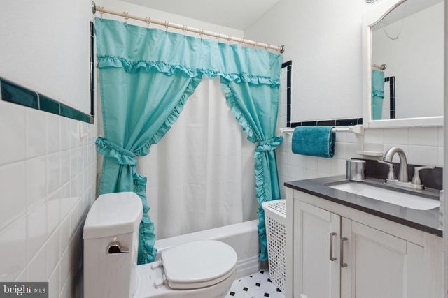 258 HAMPDEN RD, Upper Darby, PA 19082