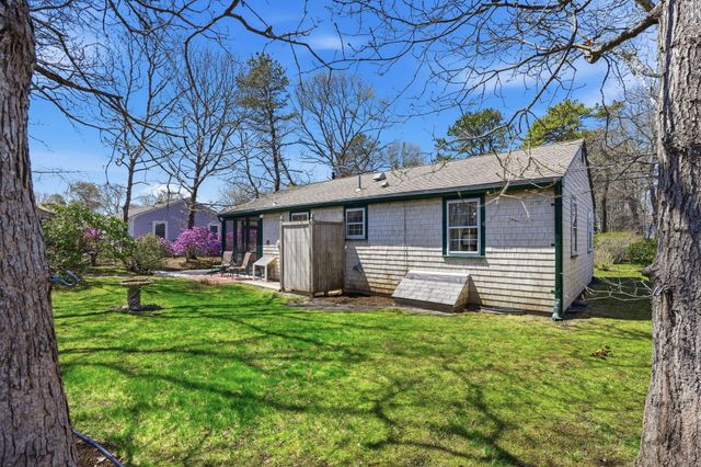 28 Pine Grove Road, South Yarmouth, MA 02664
