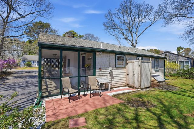 28 Pine Grove Road, South Yarmouth, MA 02664