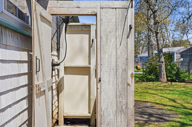 28 Pine Grove Road, South Yarmouth, MA 02664