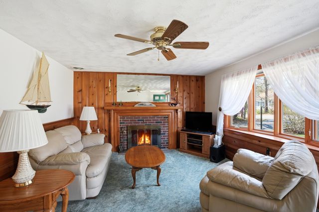 28 Pine Grove Road, South Yarmouth, MA 02664