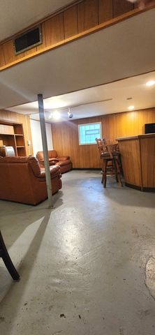 1605 S 16th Avenue, Maywood, IL 60153