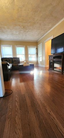 1605 S 16th Avenue, Maywood, IL 60153