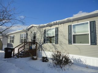 170 Newbury, Adrian, MI 49221