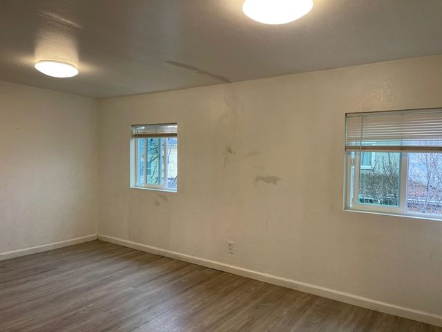 717 717 Brockhurst St, Oakland, CA 94609