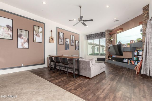 9156 W BAJADA Road, Peoria, AZ 85383