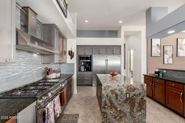 9156 W BAJADA Road, Peoria, AZ 85383