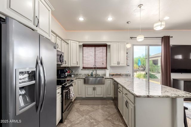 9156 W BAJADA Road, Peoria, AZ 85383