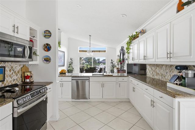 3536 Hudson Ln, Boynton Beach, FL 33436