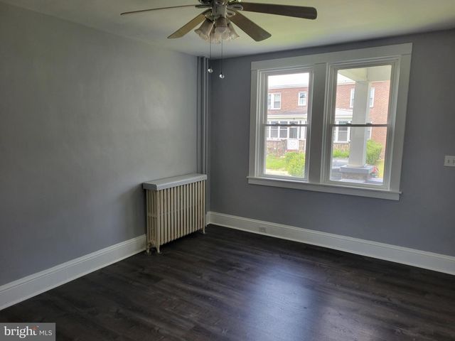 6757 WOODLEY RD, Dundalk, MD 21222