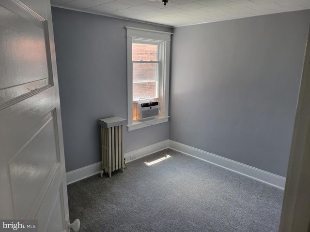 6757 WOODLEY RD, Dundalk, MD 21222