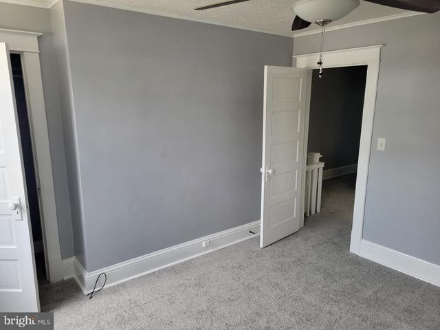 6757 WOODLEY RD, Dundalk, MD 21222