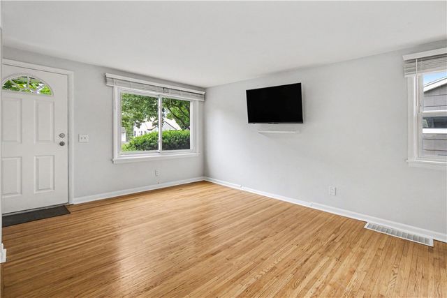 127 Wood Road, Greece, NY 14626