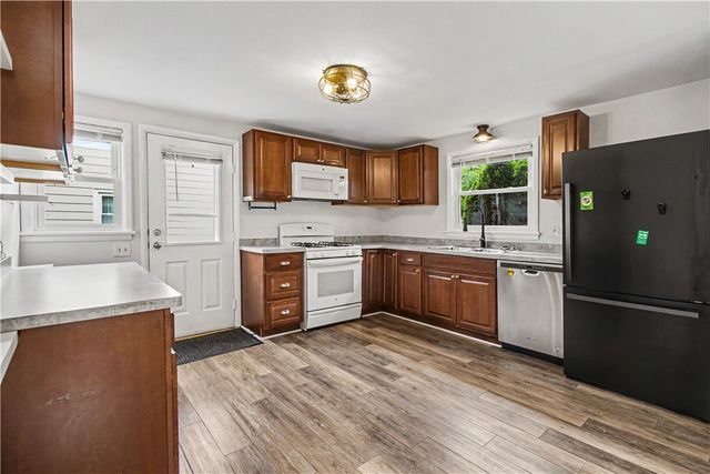 127 Wood Road, Greece, NY 14626