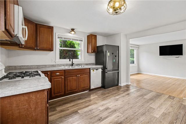 127 Wood Road, Greece, NY 14626