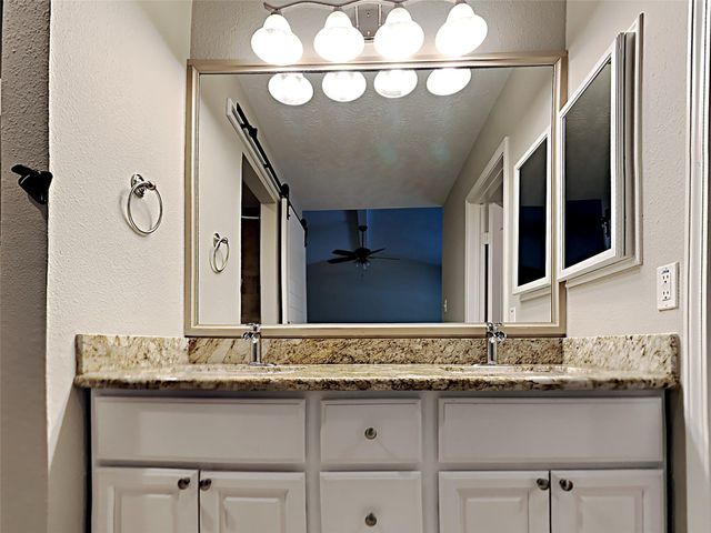 41 Kittiwake Court, Spring, TX 77380