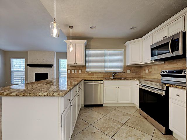 41 Kittiwake Court, Spring, TX 77380