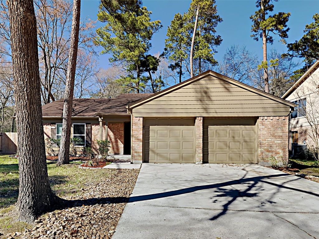 41 Kittiwake Court, Spring, TX 77380