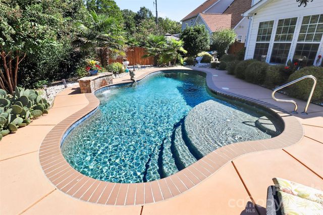 13012 Neely Glen Drive, Charlotte, NC 28278
