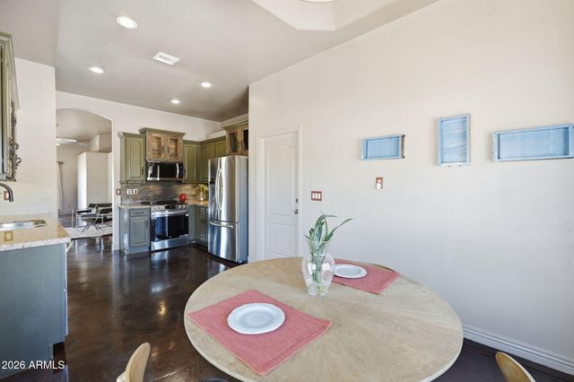 6610 E DIXILETA Drive, Cave Creek, AZ 85331